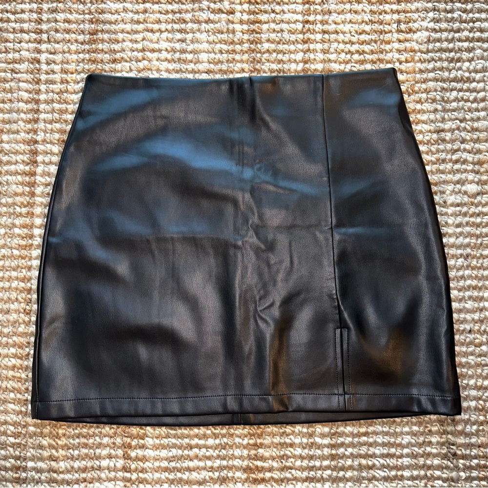 Double Zero Faux Leather Skirt